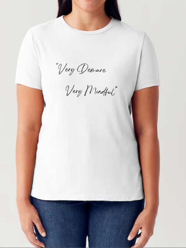 Full Size VERY DEMURE VERY MINDFUL Letter Graphic Short Sleeve Tubular T-Shirt