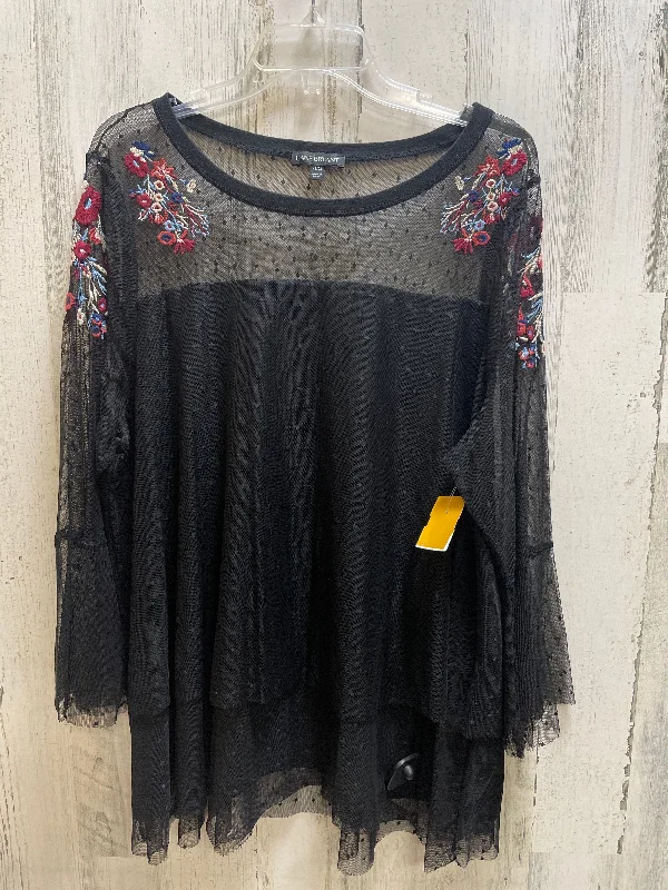 Top Short Sleeve By Lane Bryant In Black, Size: 3x