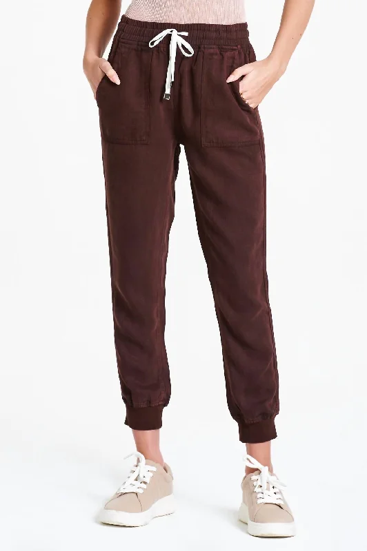 Jacey High Rise Jogger Pants In Dark Oak